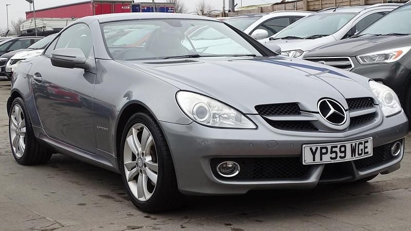 Used Mercedes SLK200 184 HP (135 kW) 2009 Silver Cabriolet