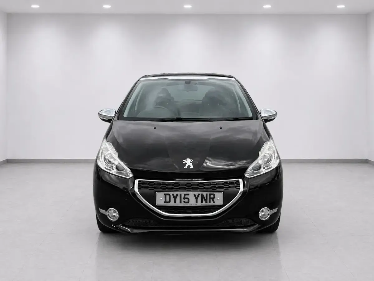 Used Peugeot 208 Style 82 HP (60 kW) 2015 Black Hatchback