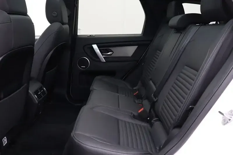 Used Land Rover Discovery Sport HSE Dynamic 204 HP (150 kW) 2025 White SUV