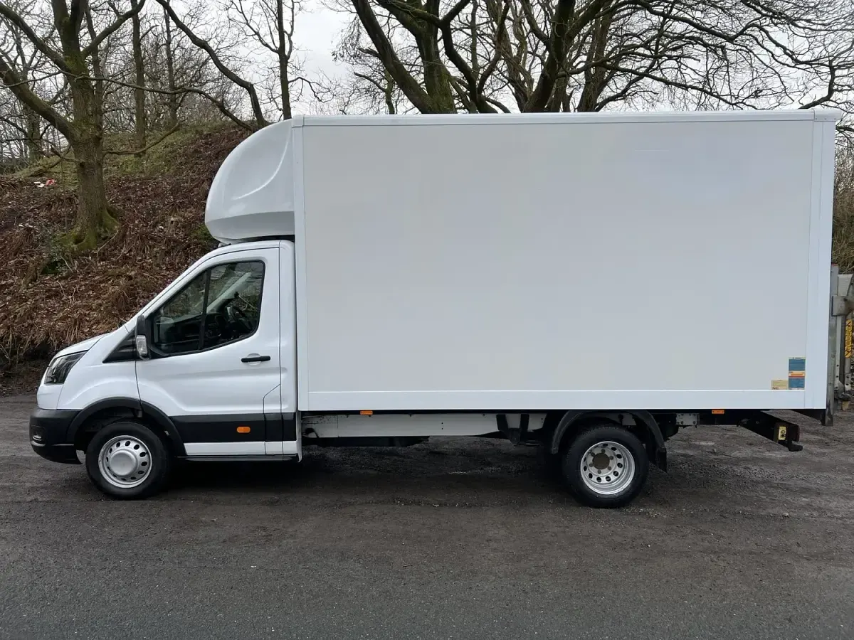 Used Ford Transit 130 HP (95 kW) 2020 White Cabriolet