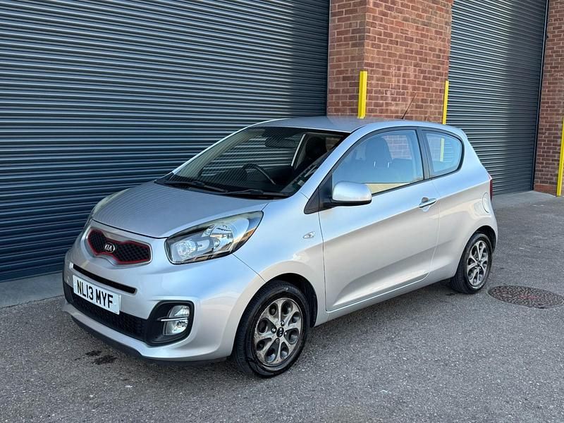 Used Kia Picanto City 68 HP (50 kW) 2013 Silver Hatchback