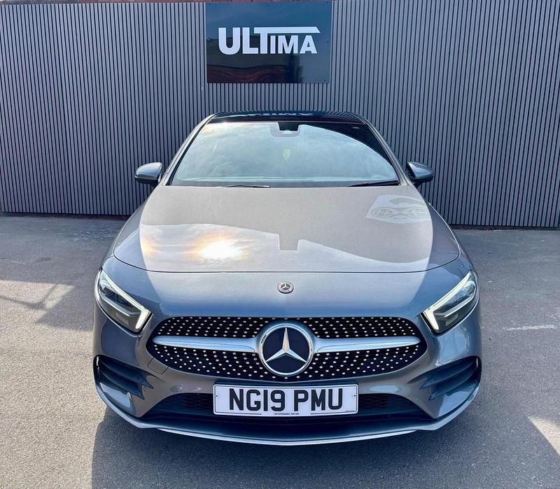 Used Mercedes A180 AMG Line Premium Plus 116 HP (85 kW) 2019 Grey Hatchback