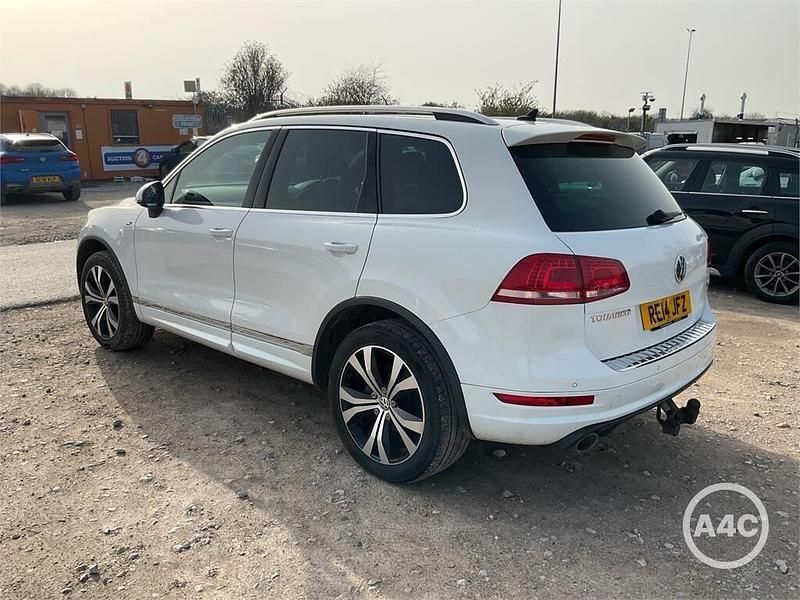 Used VW Touareg R-line 2014 White SUV