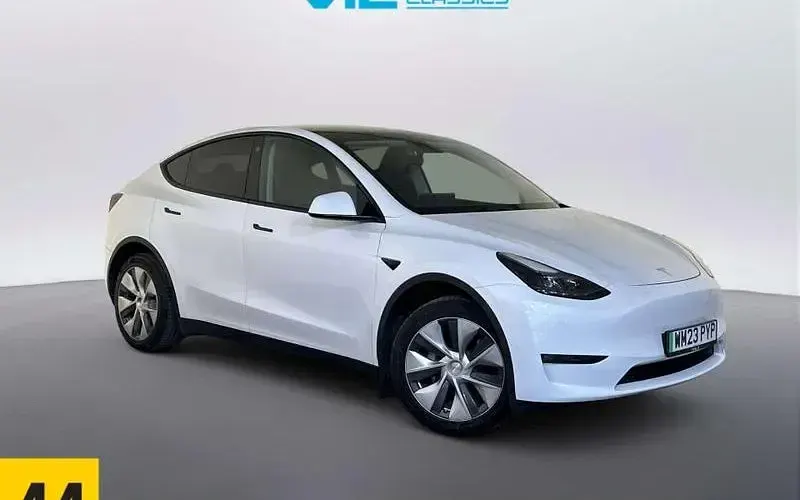 Used Tesla Model Y Long Range AWD 286 kW (389 HP) 2025 SUV