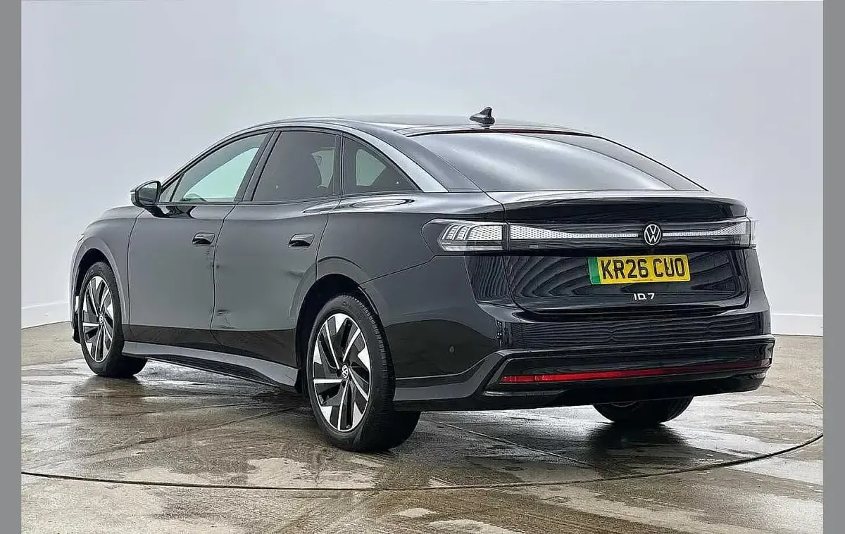 New VW ID.7 Pro 210 kW (286 HP) 2026 Black Hatchback