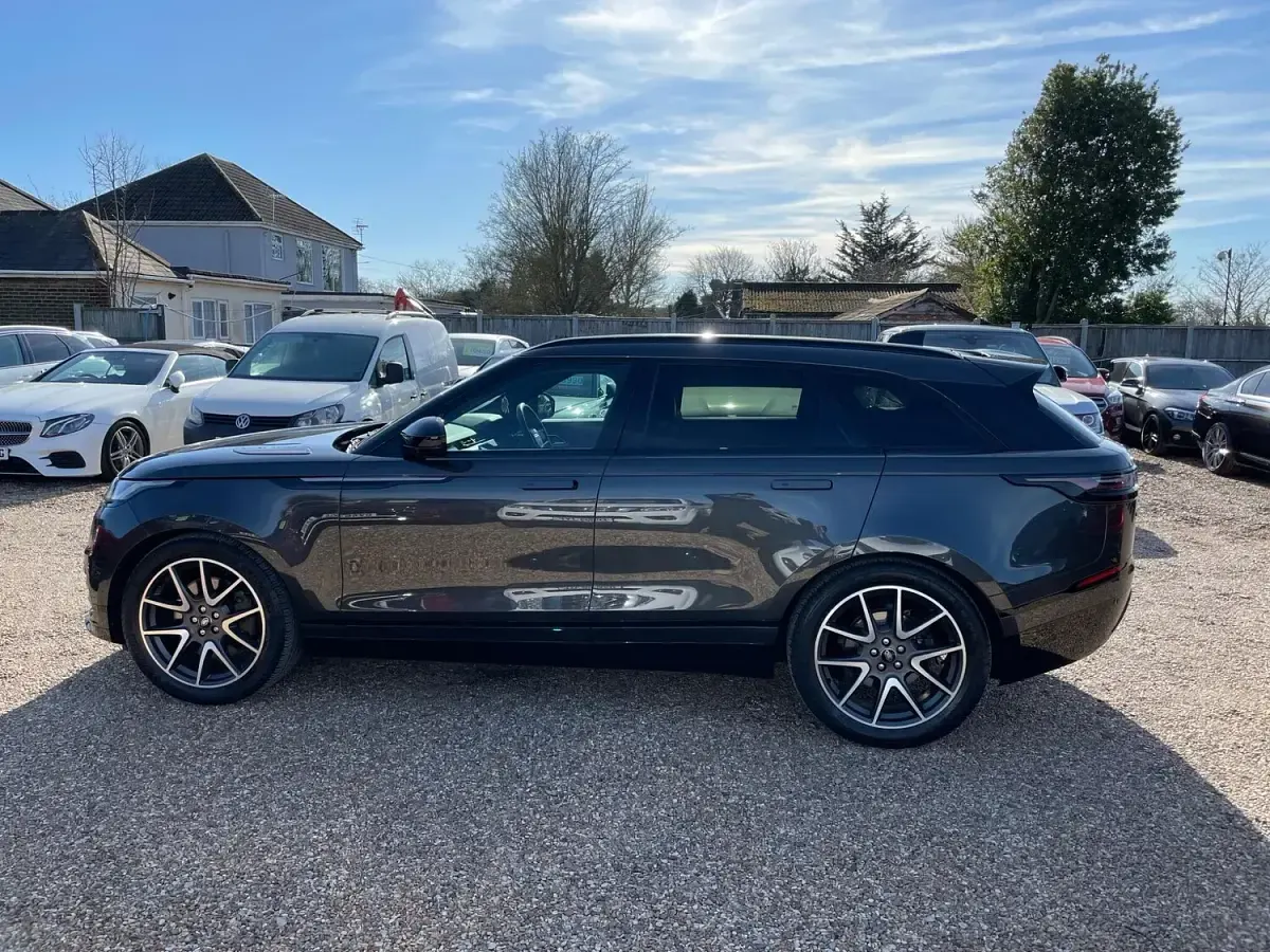 Used Land Rover Range Rover Velar HSE Dynamic 300 HP (220 kW) 2023 Grey SUV