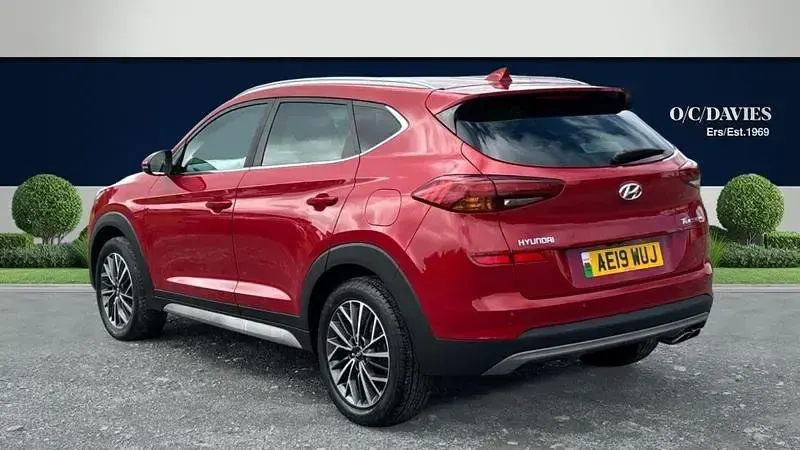 Used Hyundai Tucson Premium 136 HP (100 kW) 2019 Red SUV