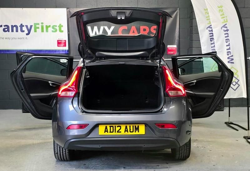 Used Volvo V40 SE Lux 114 HP (83 kW) 2012 Grey Hatchback