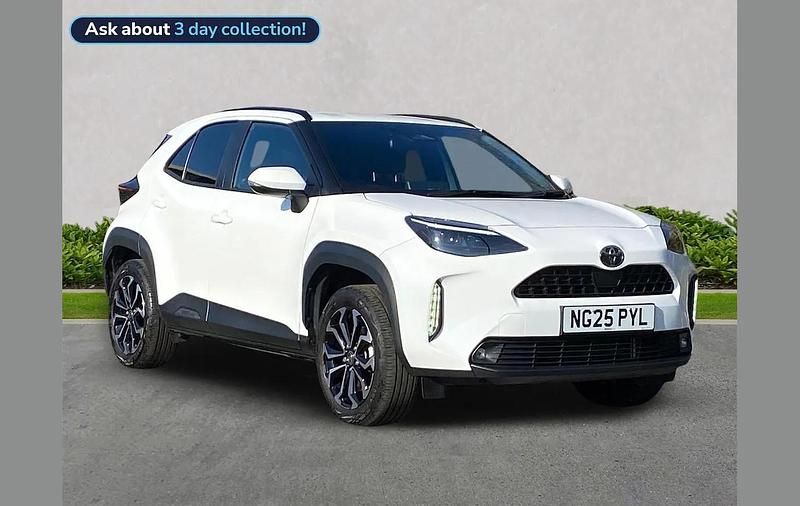 Used Toyota Yaris Cross Design 113 HP (83 kW) 2025 White SUV