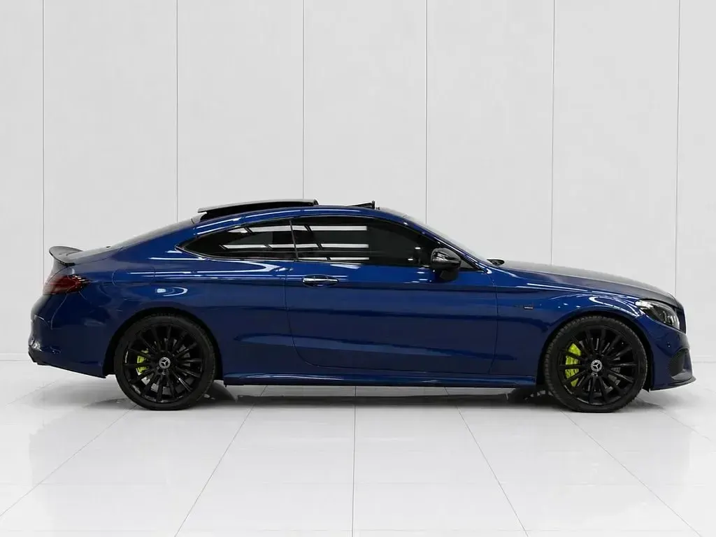 Begagnad Mercedes C43 AMG Premium Plus 2017 Blå Sportkupé