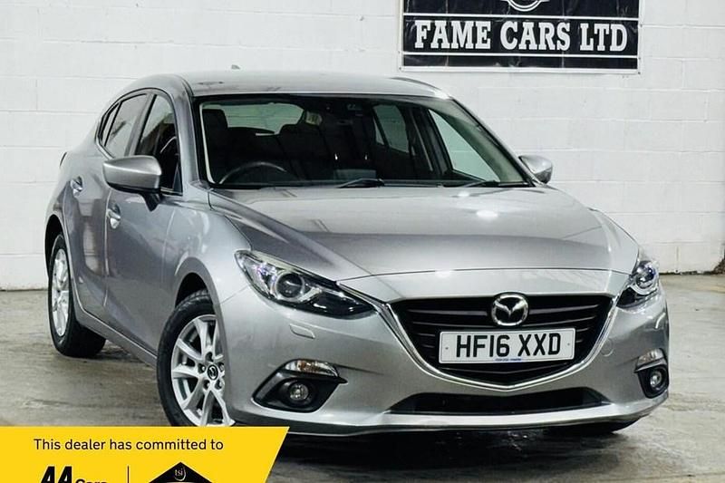 Used Mazda 3 120 HP (88 kW) 2016 Silver Hatchback