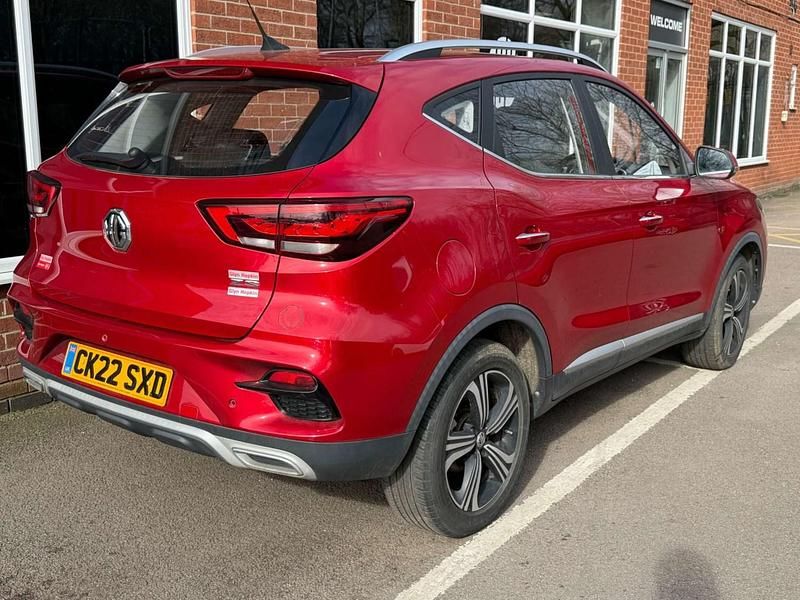 Used MG ZS Excite 106 HP (77 kW) 2022 Red SUV