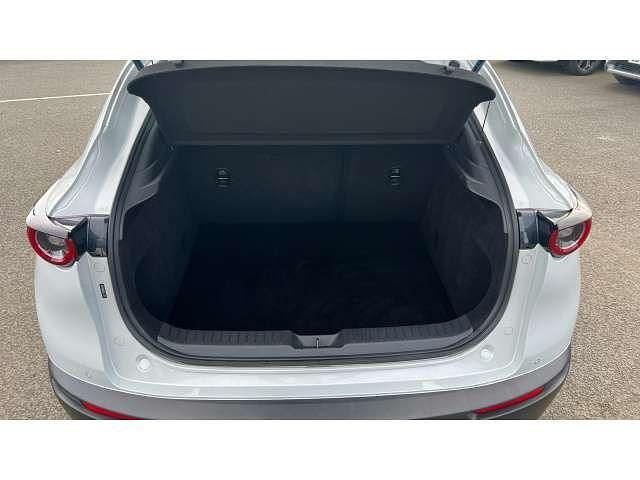 Usado Mazda CX-30 Center-Line 140 HP (102 kW) 2024 Branco SUV