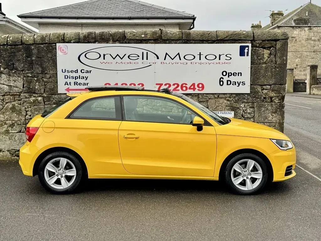 Used Audi A1 Design 95 HP (69 kW) 2017 Yellow Hatchback