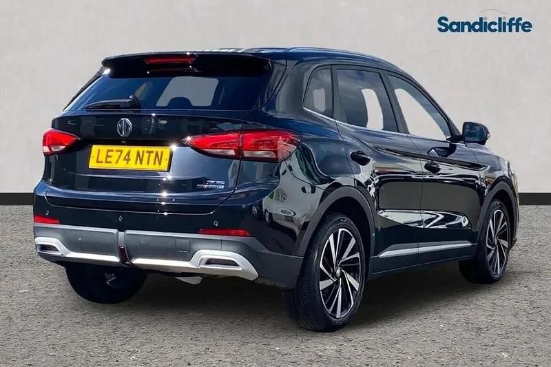 Used MG ZS Trophy 196 HP (144 kW) 2024 Metallic  black pearl SUV