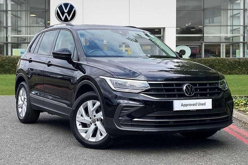 Black Used 2020 VW Tiguan Life SUV | £17,890 (Fair price) - Image 1/4