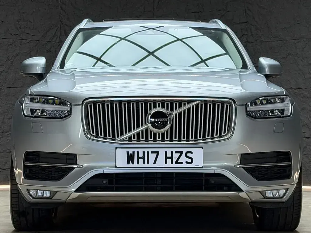 Used Volvo XC90 Inscription 235 HP (172 kW) 2017 Silver SUV
