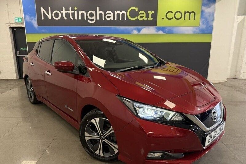 Red Used 2018 Nissan Leaf Tekna Hatchback | £7,995 (Fair price) - Image 1/1