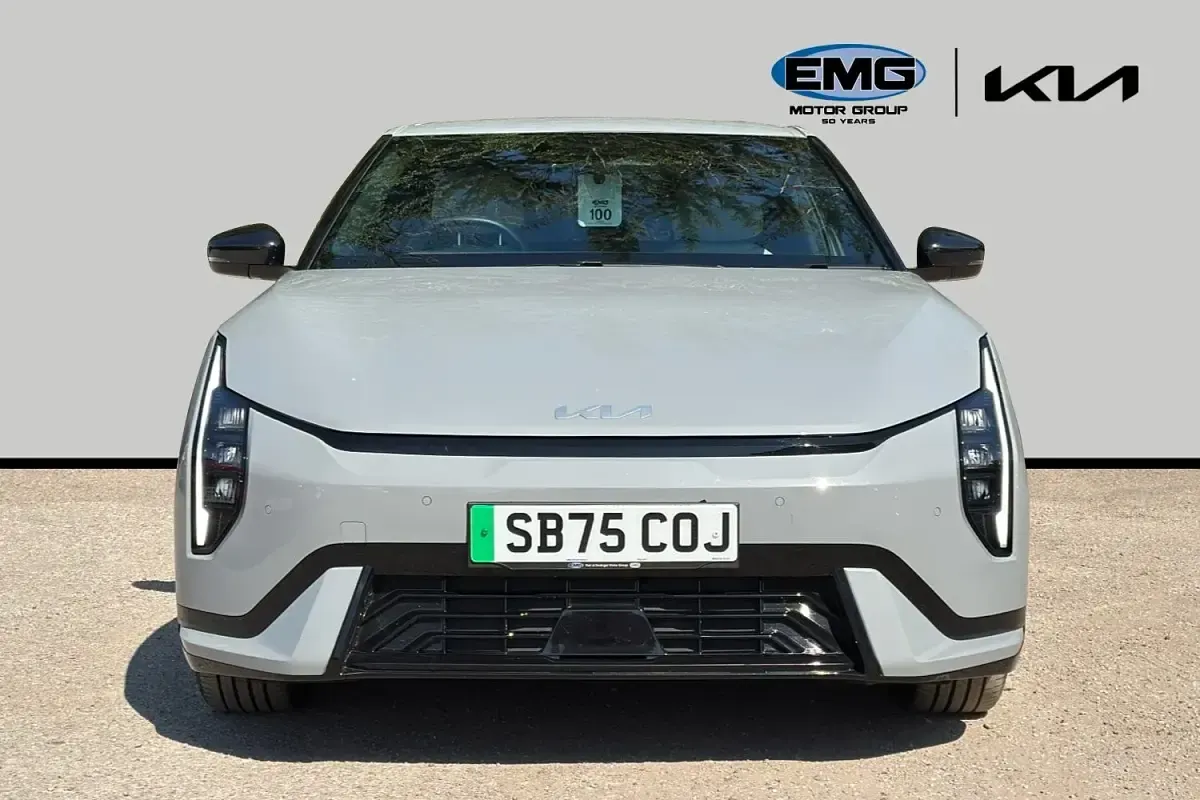 Begagnad Kia EV4 GT-Line 150 kW (204 HK) 2026 Grå Halvkombi