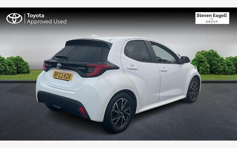 Used Toyota Yaris Hybrid Design 116 HP (85 kW) 2025 Hatchback