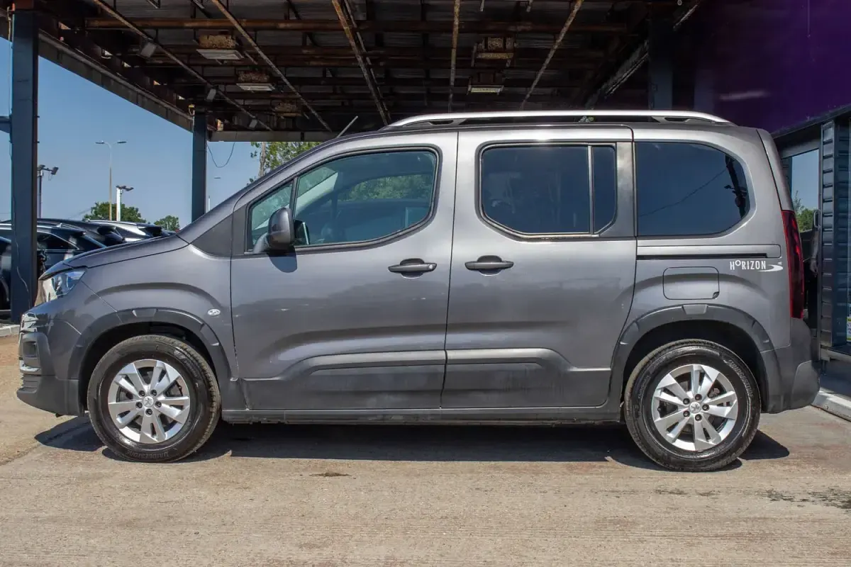Used Peugeot Rifter Allure 130 HP (95 kW) 2019 Grey MPV