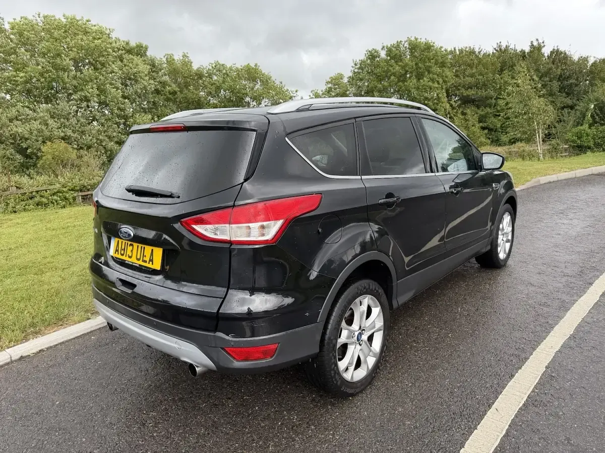 Used Ford Kuga Titanium 140 HP (102 kW) 2013 Black SUV