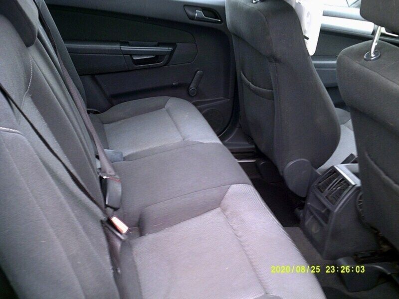 Image 4/4
