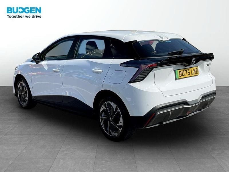 New MG MG4 EV SE 125 kW (170 HP) 2025 Hatchback