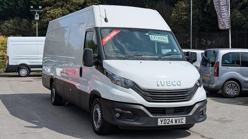 White Used 2024 Iveco Daily Van | £19,995 (Fair price) - Image 1/4