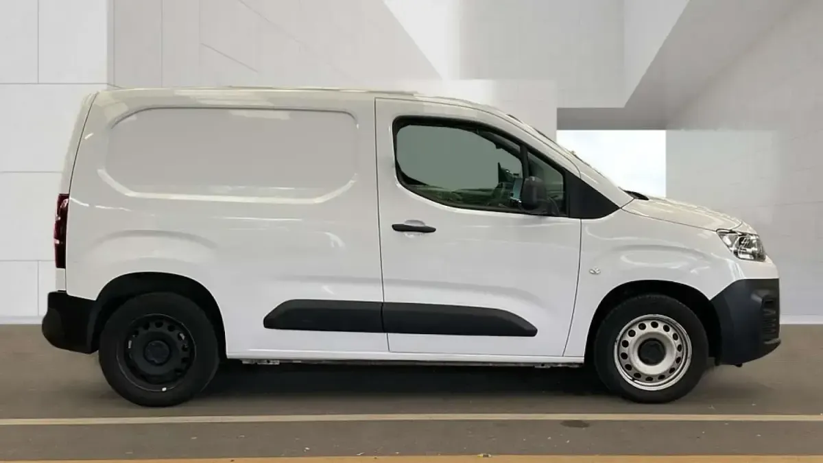 Used Citroën Berlingo 2023 White MPV