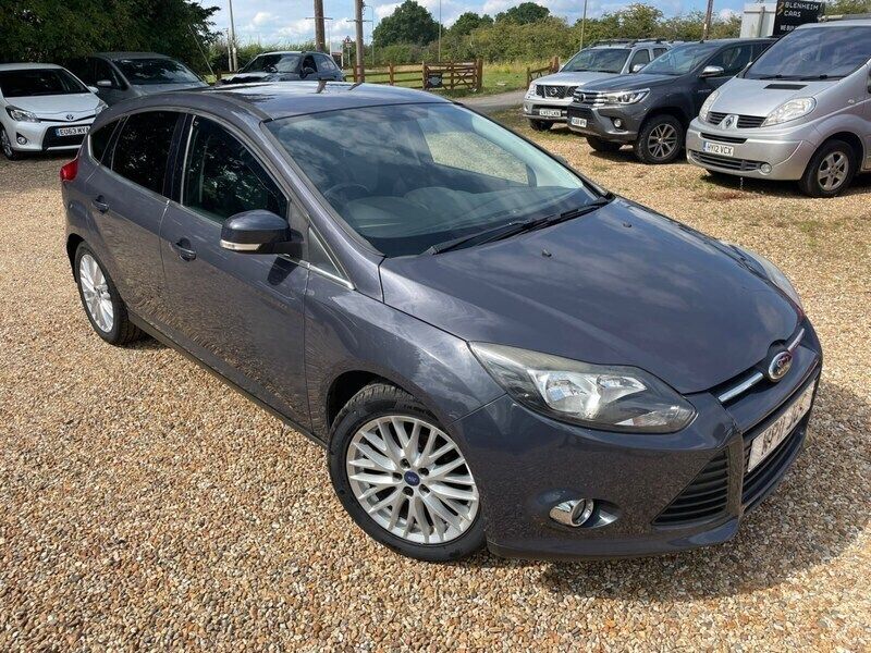 Grey Used 2011 Ford Focus Zetec Hatchback | £3,995 (A bit pricey) - Image 1/4