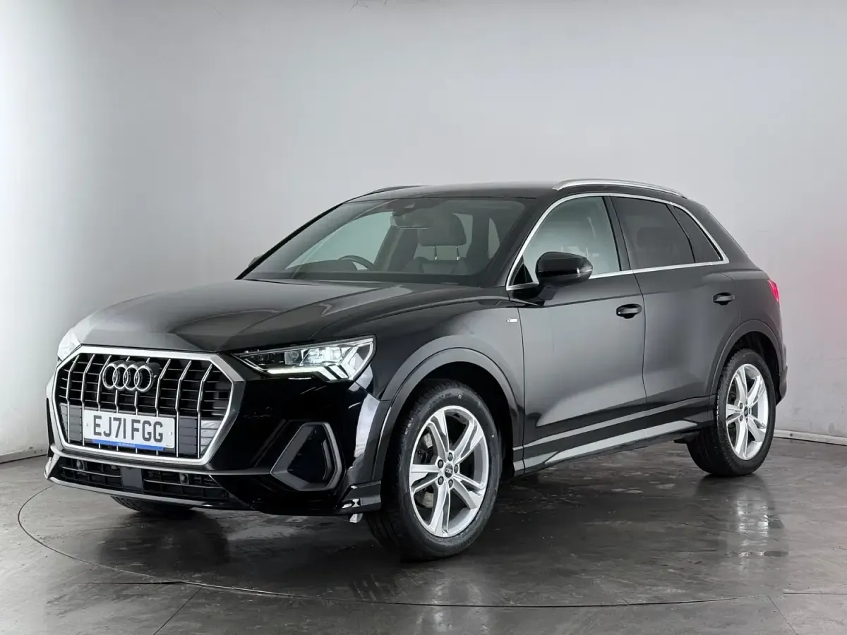 Second-hand Audi Q3 S-Line 2021 Negru SUV