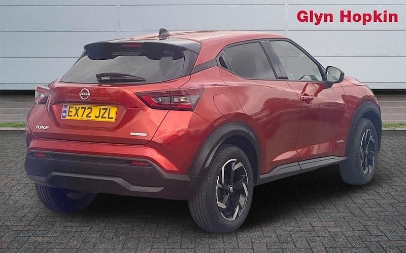 Used Nissan Juke N-Connecta 143 HP (105 kW) 2023 Red SUV