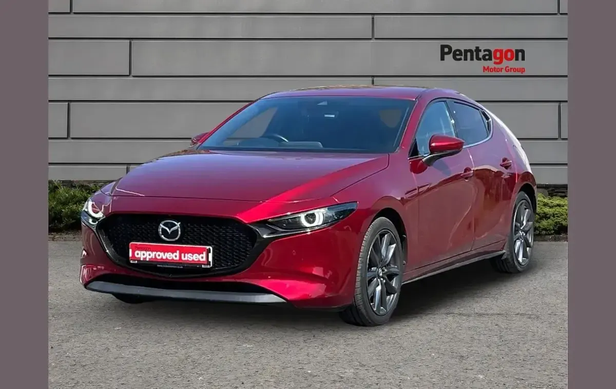 Used Mazda 3 Inclusive 120 HP (88 kW) 2019 Red Hatchback