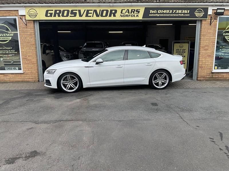 Used Audi A5 Sportback S-Line 190 HP (139 kW) 2019 White Hatchback