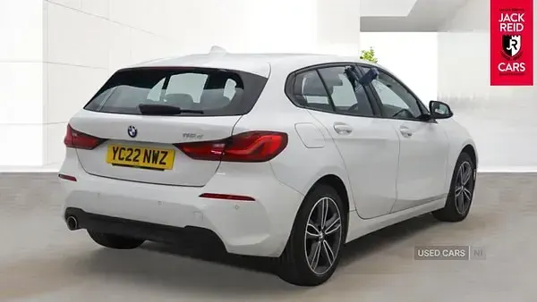 Używany BMW 116 Sport Line 2022 Biały Hatchback