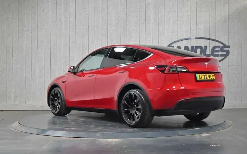 Used Tesla Model Y Long Range AWD 286 kW (389 HP) 2025 SUV