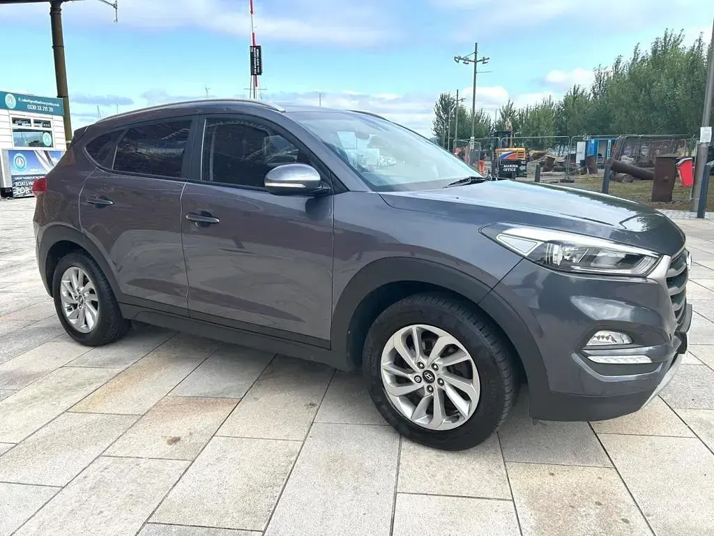 Used Hyundai Tucson SE 2017 Grey SUV