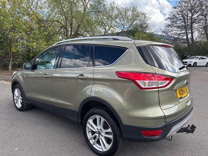Used Ford Kuga Zetec 140 HP (102 kW) 2014 Green SUV