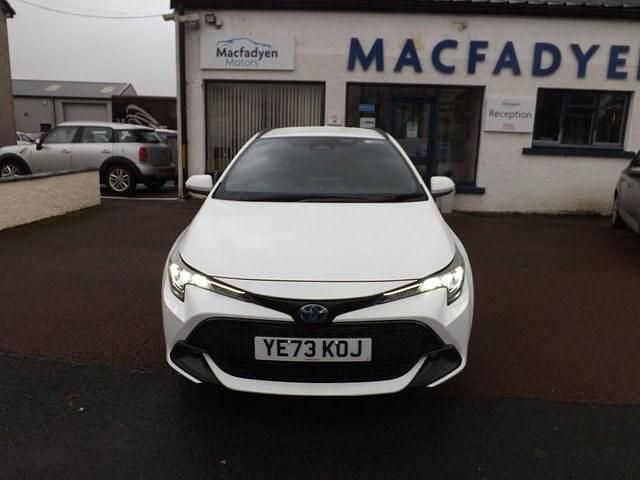 Begagnad Toyota Corolla 140 HK (102 kW) 2023 Vit Van