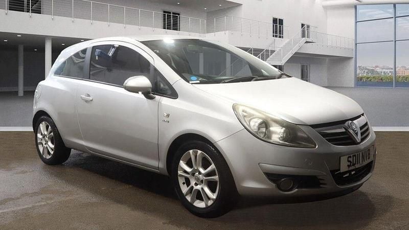 Silver Used 2011 Vauxhall Corsa Hatchback | £1,999 (Super price) - Image 1/4
