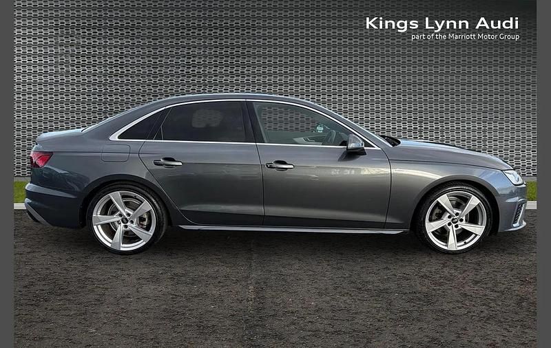 Used Audi A4 S-Line 147 HP (108 kW) 2023 Grey Sedan