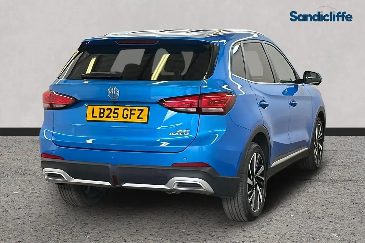 Second-hand MG ZS Trophy 196 CP (144 kW) 2024 Albastru SUV