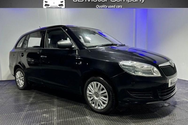Black Used 2012 Skoda Fabia Estate | £2,400 (Good price) - Image 1/1