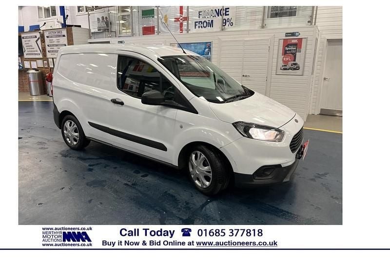 White Used 2022 Ford Transit Trend Van | £8,050 (Super price) - Image 1/4