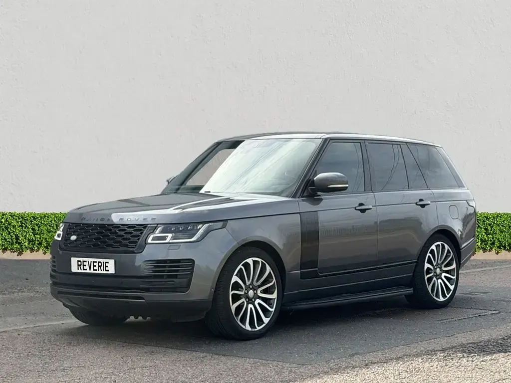 Używany Land Rover Range Rover Vogue SE 404 KM (297 kW) 2019 Szary SUV