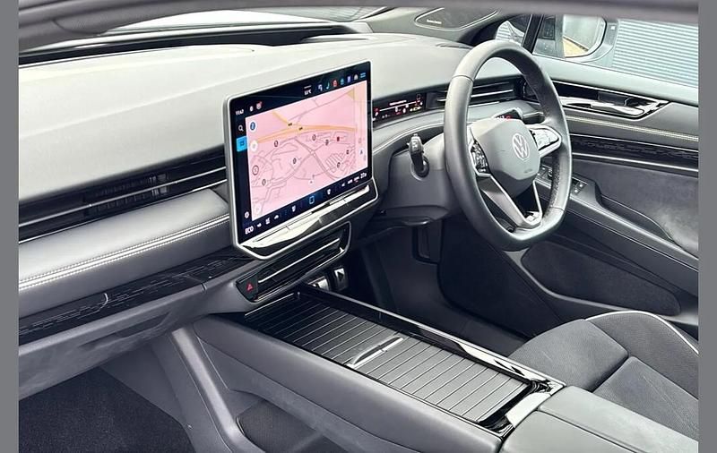 Used VW ID.7 Pro 210 kW (286 HP) 2025 White Estate