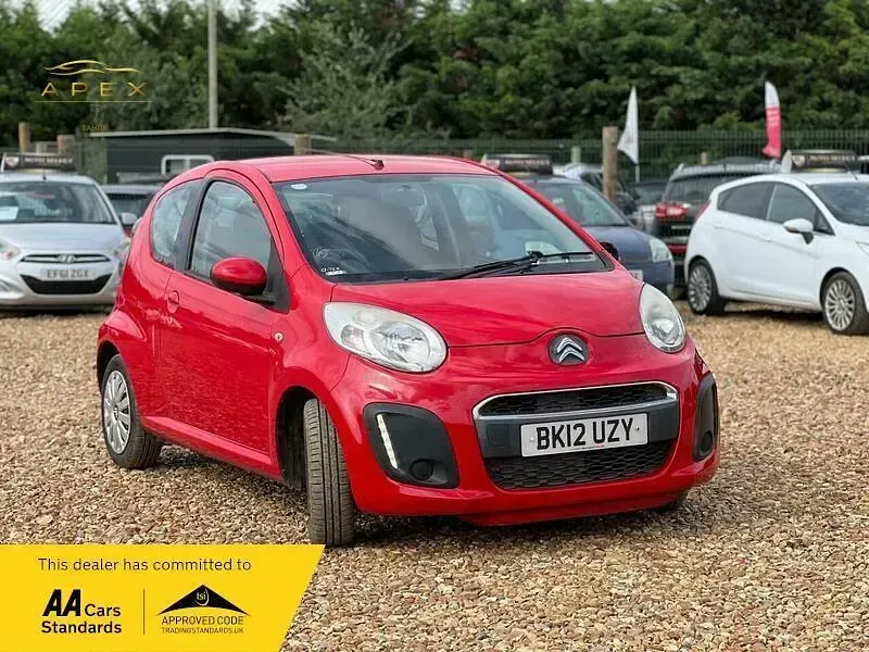 Used Citroën C1 VTR Sport 68 HP (50 kW) 2012 Red Hatchback