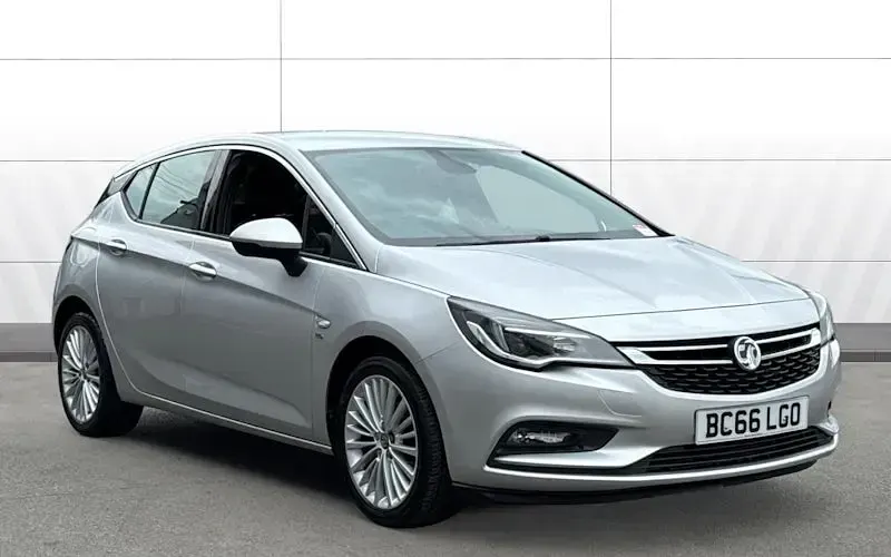 Used Vauxhall Astra Elite 150 HP (110 kW) 2019 Hatchback