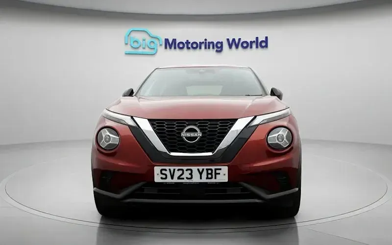 Used Nissan Juke N-Connecta 114 HP (83 kW) 2023 Red SUV